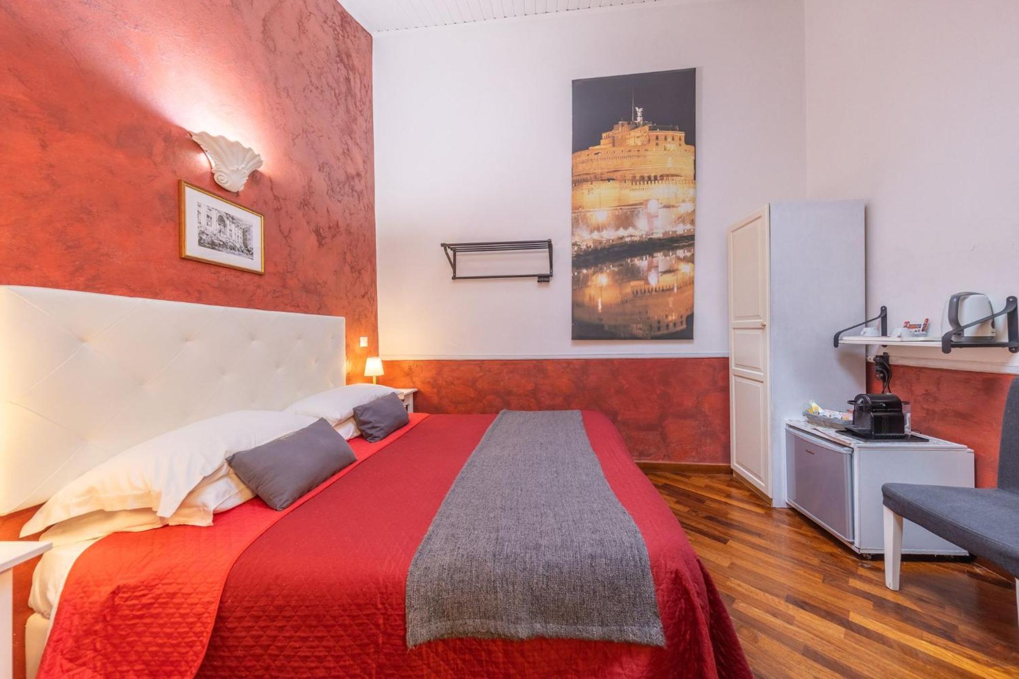 Room In Bb - Skylight Double Room In History House 罗马 外观 照片